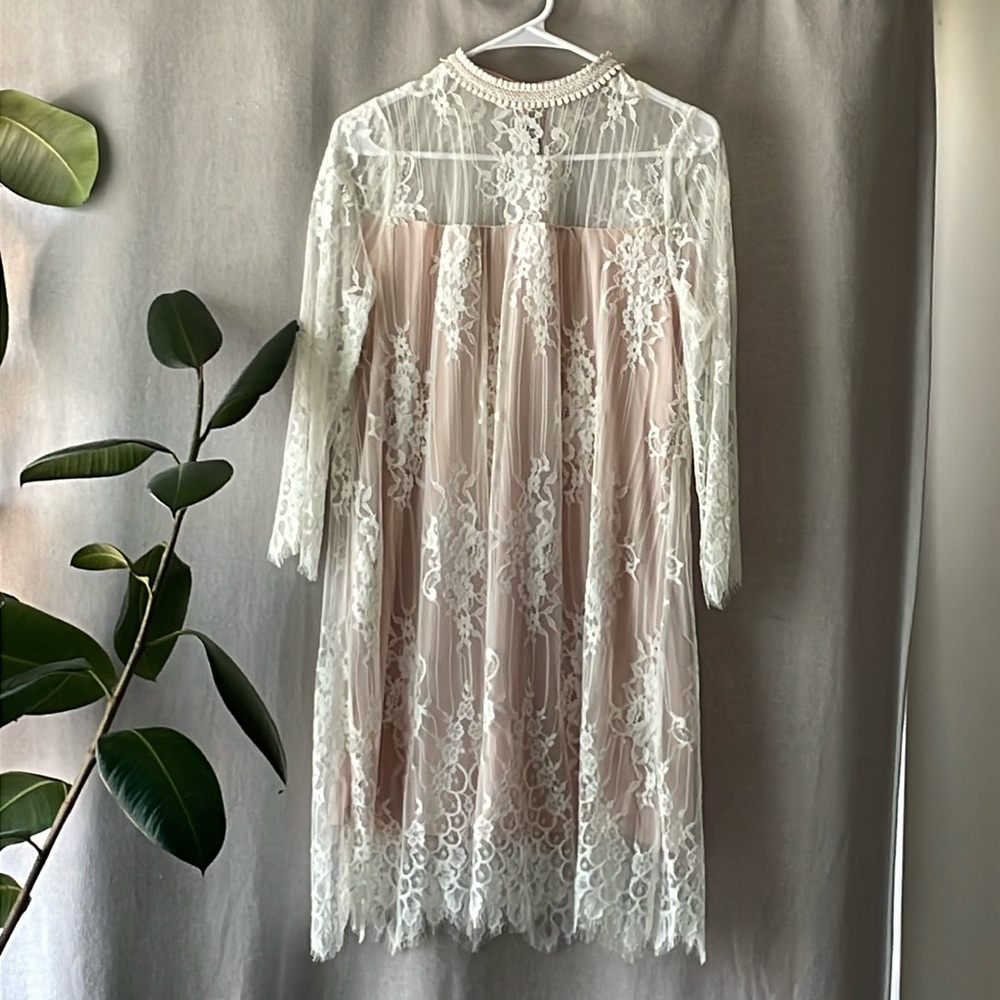 ANDREE by Unit Cream Lace Dress Small NWT